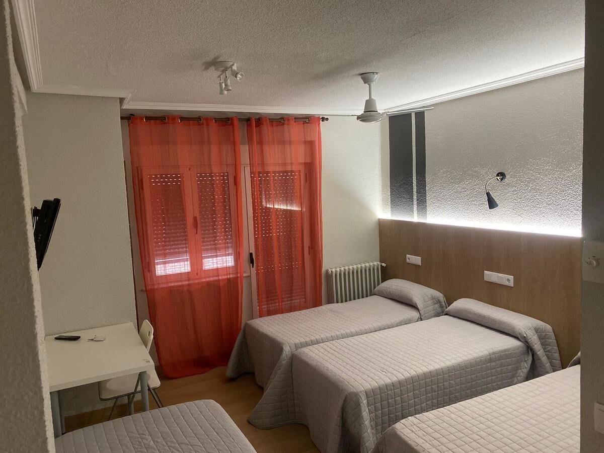 Hostal Uria Salamanca Eksteriør bilde